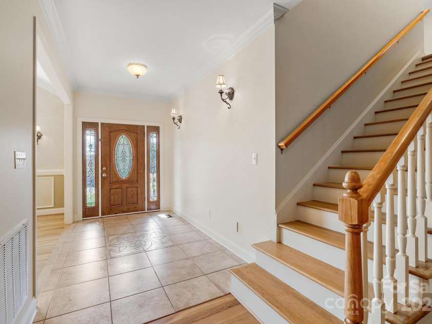 2488 Birdie Lane, Conover, NC 28613.  MLS# CAR4188247, YatesRealty ID 3984. 