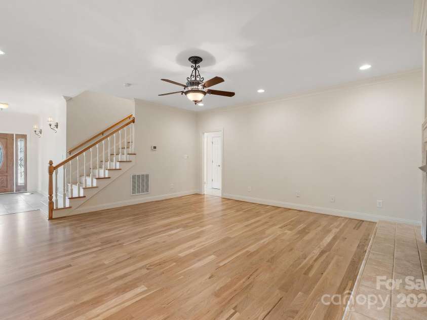 2488 Birdie Lane, Conover, NC 28613.  MLS# CAR4188247, YatesRealty ID 3984. 