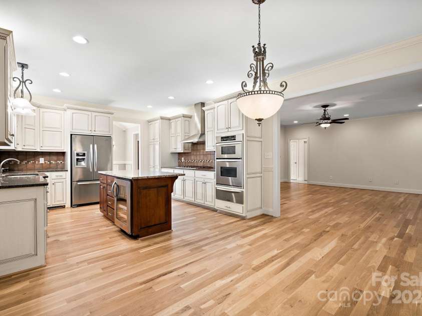 2488 Birdie Lane, Conover, NC 28613.  MLS# CAR4188247, YatesRealty ID 3984. 