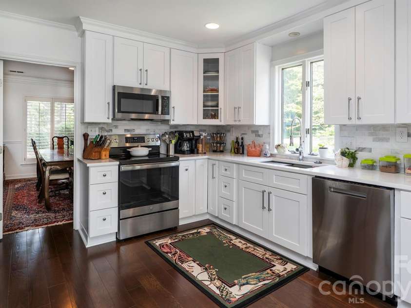 5100 Gamton Court, Charlotte, NC 28226.  MLS# CAR4402580, YatesRealty ID 39840. 
