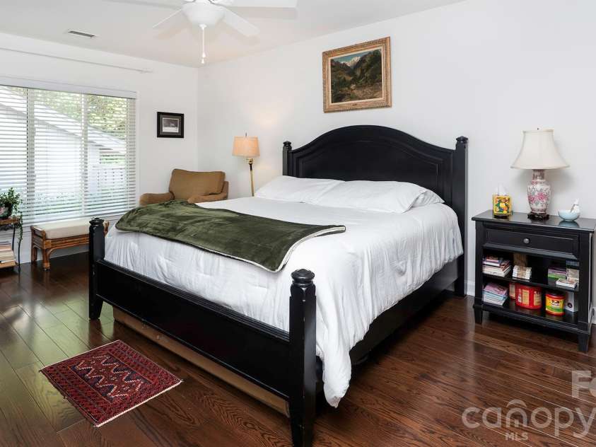 5100 Gamton Court, Charlotte, NC 28226.  MLS# CAR4402580, YatesRealty ID 39840. 
