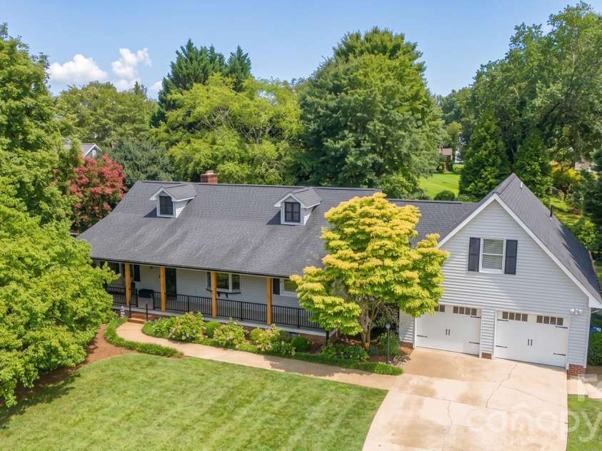 567 Canvasback Road, Mooresville, NC 28117.  MLS# CAR4401725, YatesRealty ID 39841. 