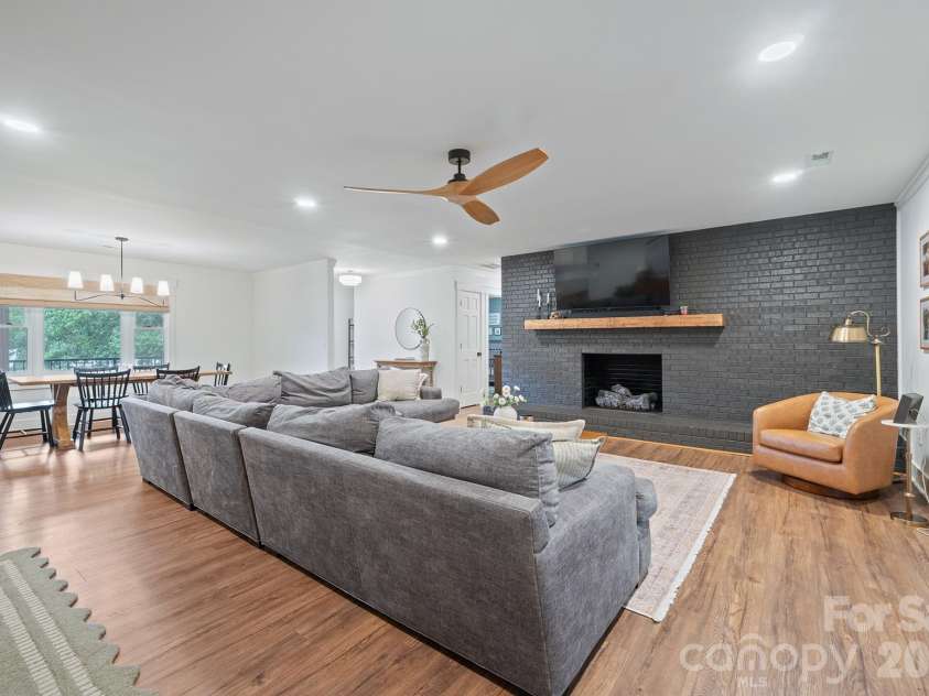 567 Canvasback Road, Mooresville, NC 28117.  MLS# CAR4401725, YatesRealty ID 39841. 