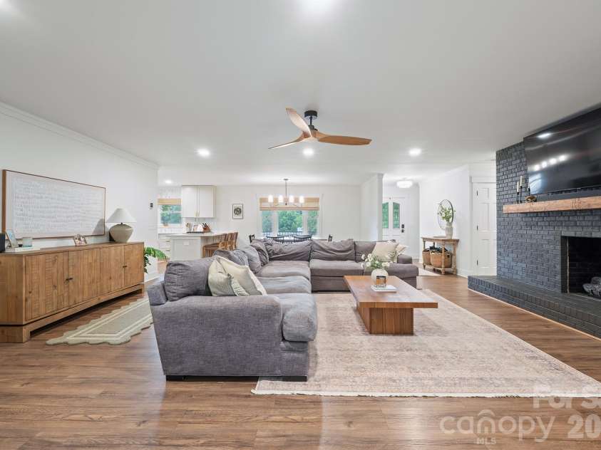 567 Canvasback Road, Mooresville, NC 28117.  MLS# CAR4401725, YatesRealty ID 39841. 