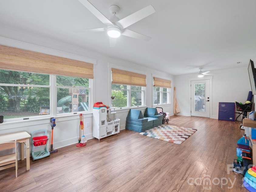 567 Canvasback Road, Mooresville, NC 28117.  MLS# CAR4401725, YatesRealty ID 39841. 