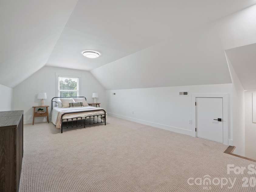 567 Canvasback Road, Mooresville, NC 28117.  MLS# CAR4401725, YatesRealty ID 39841. 