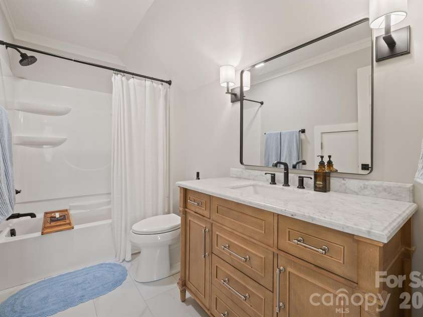 567 Canvasback Road, Mooresville, NC 28117.  MLS# CAR4401725, YatesRealty ID 39841. 