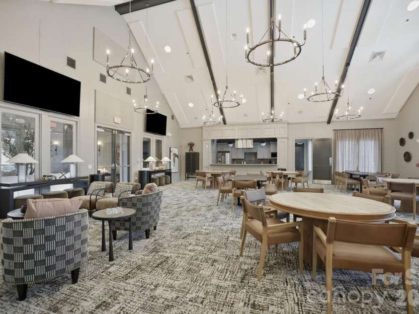 15503 Lake Ridge Road, Charlotte, NC 28278.  MLS# CAR4401425, YatesRealty ID 39842. 