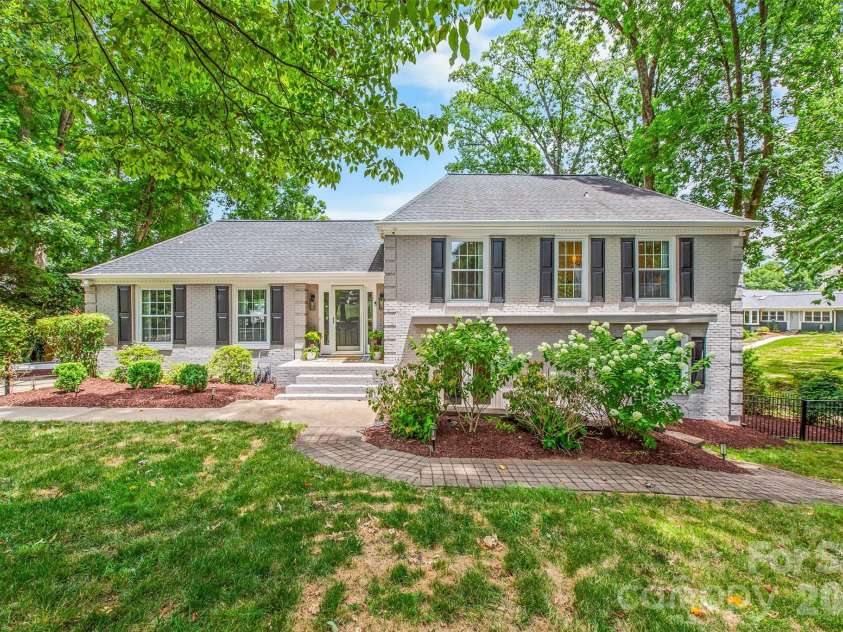 175 Woodstream Circle, Mooresville, NC 28117.  MLS# CAR4400263, YatesRealty ID 39843. 