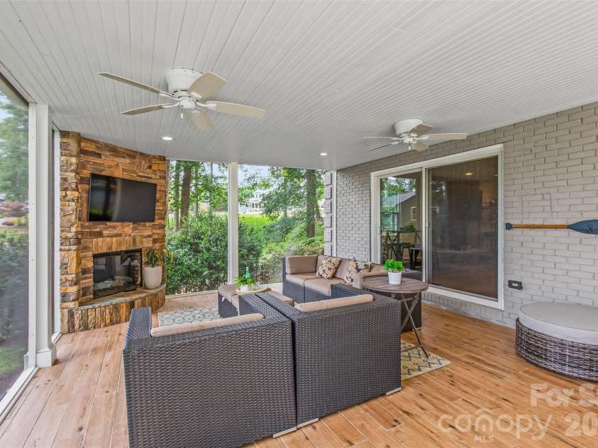 175 Woodstream Circle, Mooresville, NC 28117.  MLS# CAR4400263, YatesRealty ID 39843. 