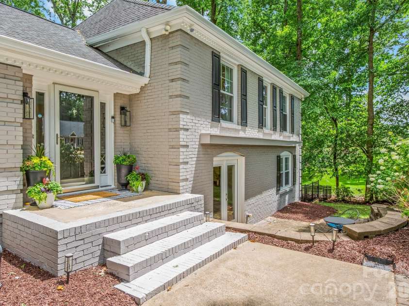 175 Woodstream Circle, Mooresville, NC 28117.  MLS# CAR4400263, YatesRealty ID 39843. 