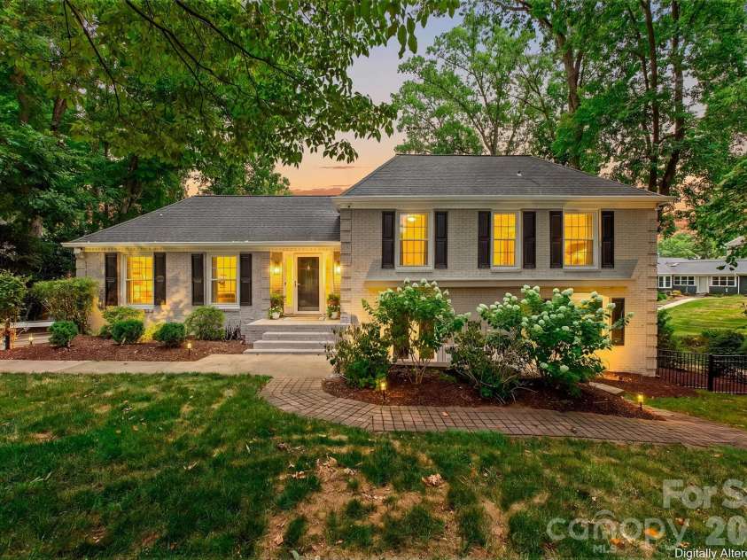175 Woodstream Circle, Mooresville, NC 28117.  MLS# CAR4400263, YatesRealty ID 39843. 