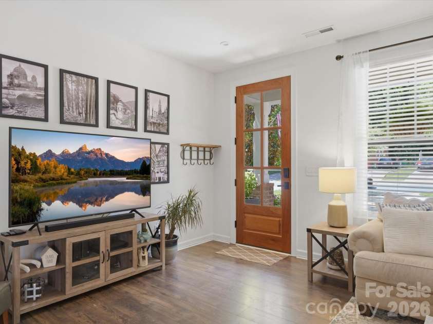 1403 Academy Street, Charlotte, NC 28205.  MLS# CAR4399279, YatesRealty ID 39844. 