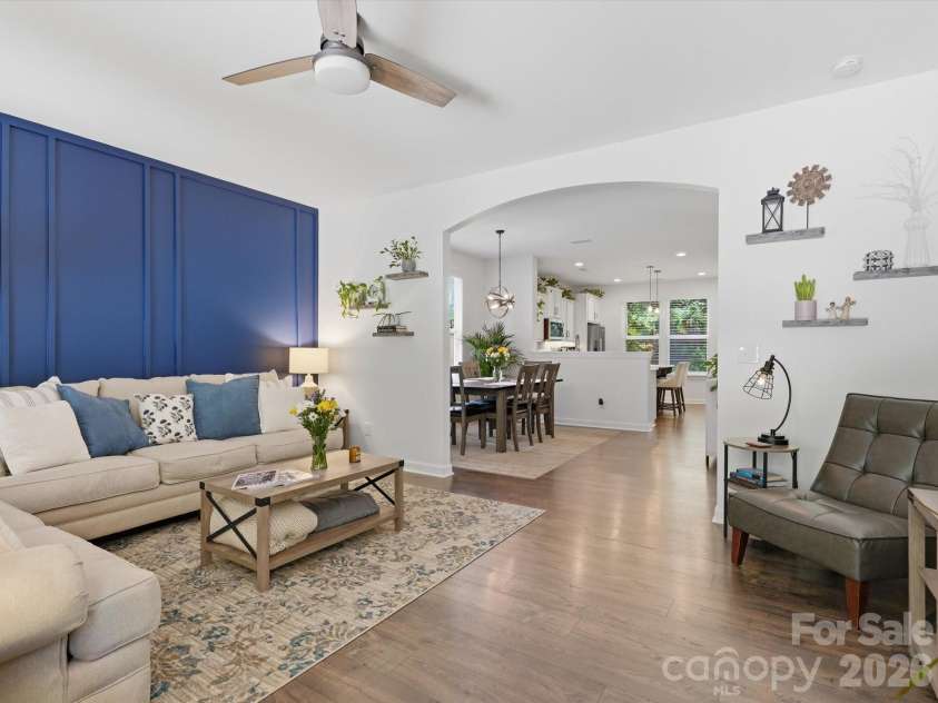 1403 Academy Street, Charlotte, NC 28205.  MLS# CAR4399279, YatesRealty ID 39844. 