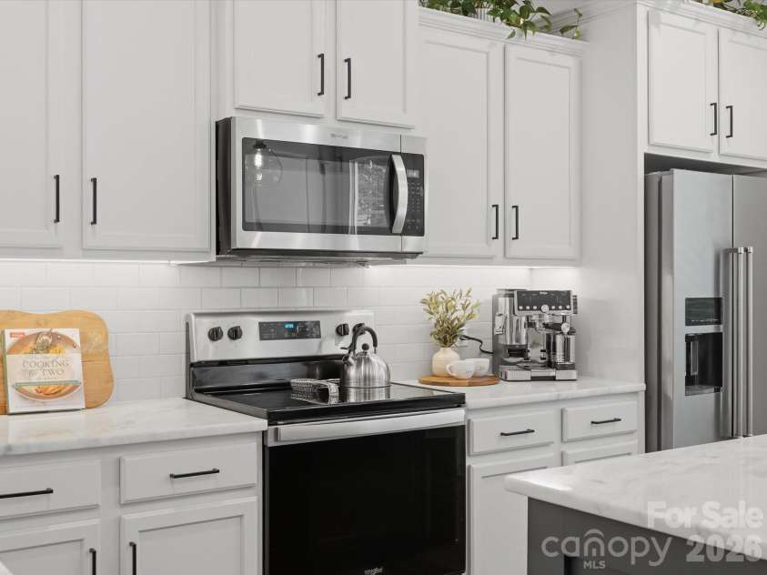 1403 Academy Street, Charlotte, NC 28205.  MLS# CAR4399279, YatesRealty ID 39844. 