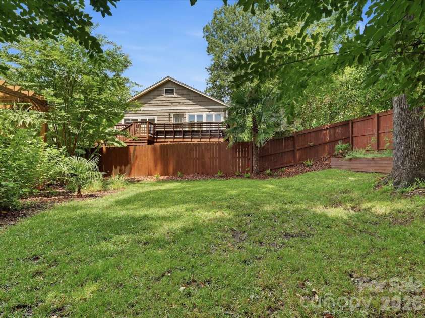 1403 Academy Street, Charlotte, NC 28205.  MLS# CAR4399279, YatesRealty ID 39844. 