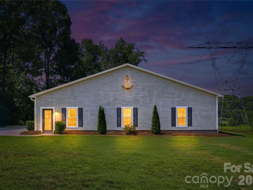 4750 Lazy Lane, Denver, NC 28037.  MLS# CAR4400210, YatesRealty ID 39845. 