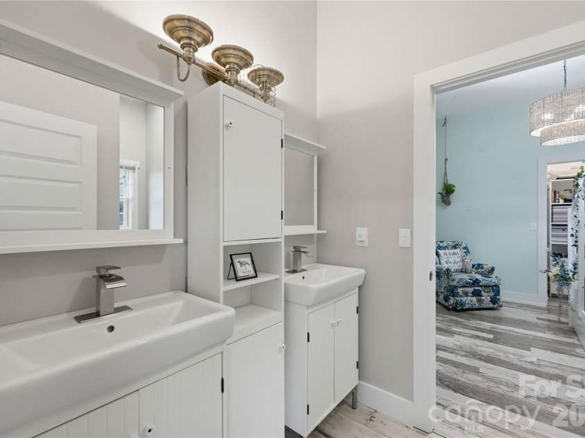4750 Lazy Lane, Denver, NC 28037.  MLS# CAR4400210, YatesRealty ID 39845. 