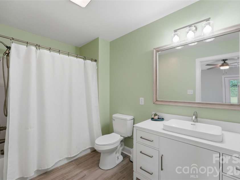 4750 Lazy Lane, Denver, NC 28037.  MLS# CAR4400210, YatesRealty ID 39845. 