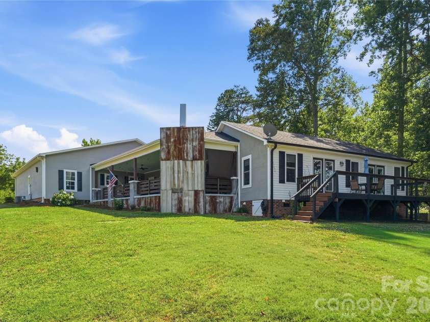 4750 Lazy Lane, Denver, NC 28037.  MLS# CAR4400210, YatesRealty ID 39845. 