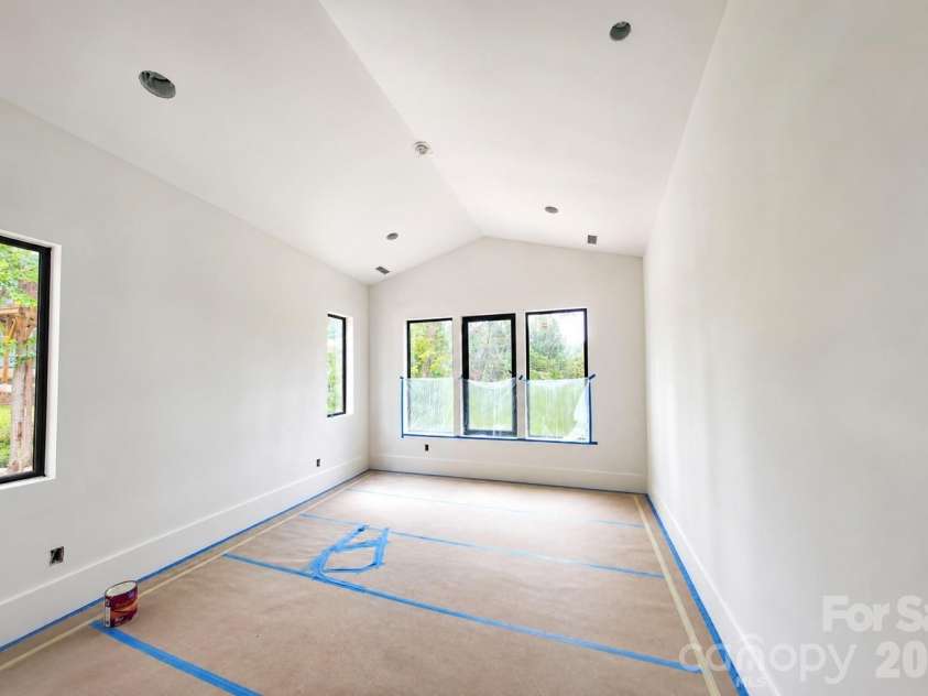 77 Camsyn Drive, Weaverville, NC 28787.  MLS# CAR4398934, YatesRealty ID 39846. Primary bedroom