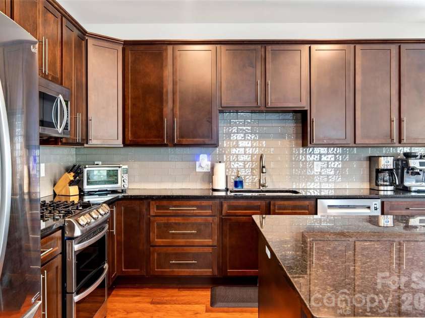 22 Tudor Way, Black Mountain, NC 28711.  MLS# CAR4398761, YatesRealty ID 39847. 