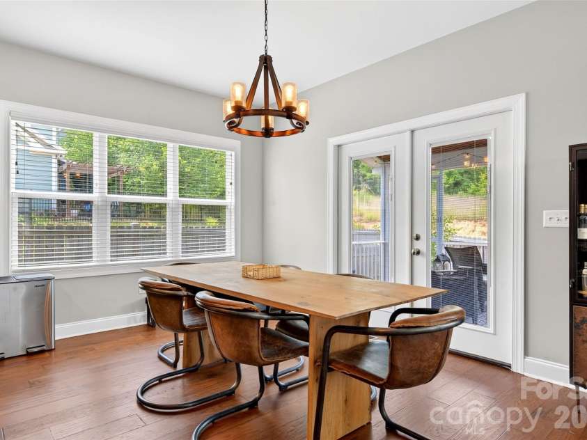 22 Tudor Way, Black Mountain, NC 28711.  MLS# CAR4398761, YatesRealty ID 39847. 