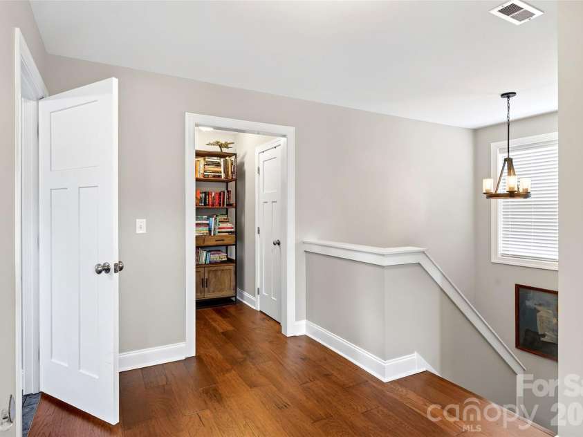 22 Tudor Way, Black Mountain, NC 28711.  MLS# CAR4398761, YatesRealty ID 39847. 