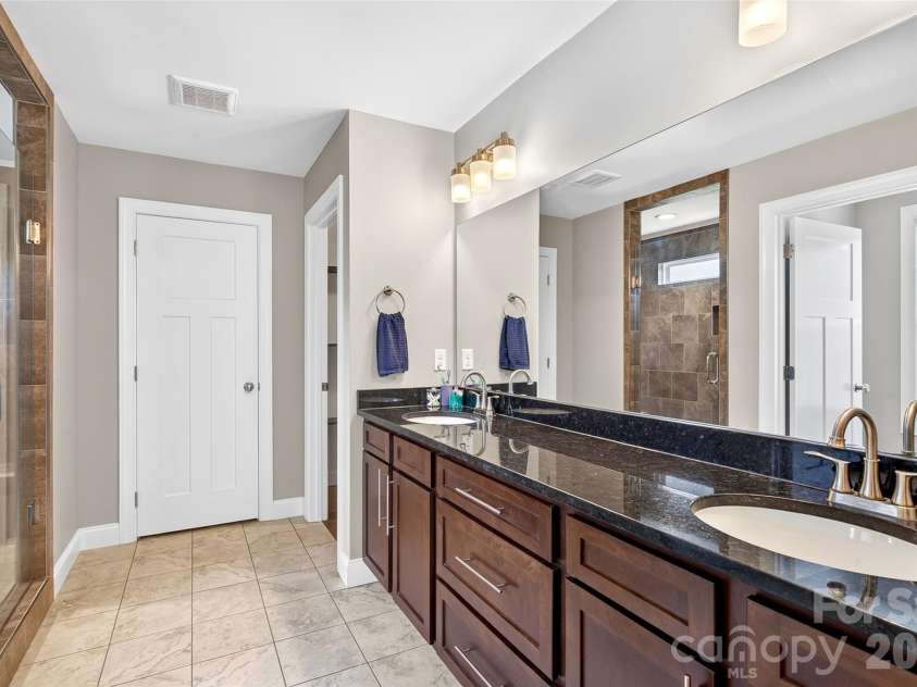 22 Tudor Way, Black Mountain, NC 28711.  MLS# CAR4398761, YatesRealty ID 39847. 