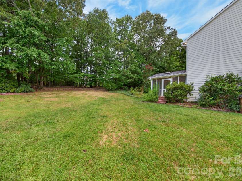 2615 Providence Hills Drive, Matthews, NC 28105.  MLS# CAR4396686, YatesRealty ID 39848. 