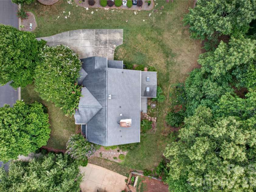 2615 Providence Hills Drive, Matthews, NC 28105.  MLS# CAR4396686, YatesRealty ID 39848. 