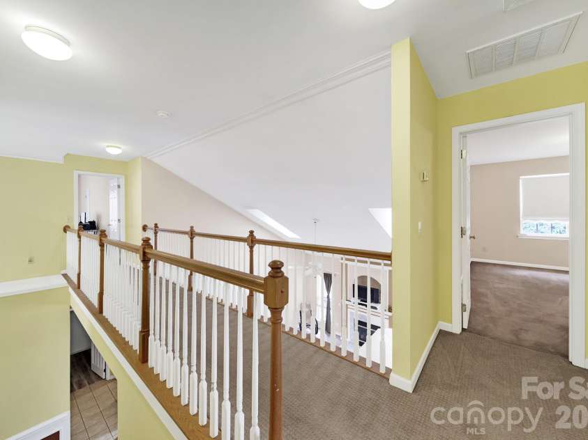 10918 Chamberlain Hall Court, Charlotte, NC 28277.  MLS# CAR4379191, YatesRealty ID 39849. 2nd Floor Catwalk