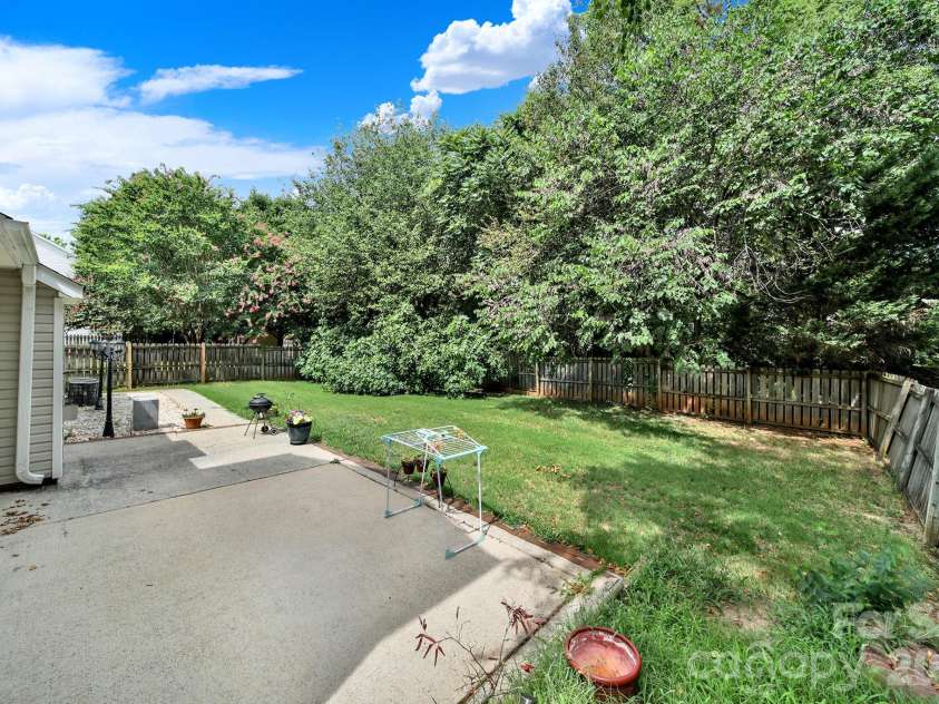 10918 Chamberlain Hall Court, Charlotte, NC 28277.  MLS# CAR4379191, YatesRealty ID 39849. Backyard