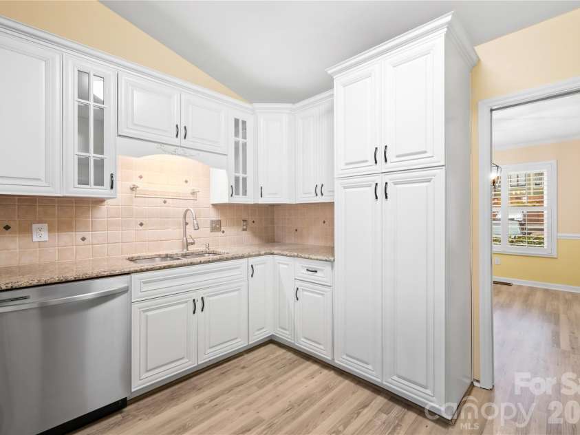 1002 Kenilworth Court, Concord, NC 28027.  MLS# CAR4327235, YatesRealty ID 3985. 