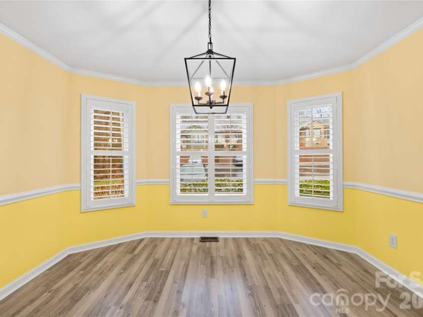 1002 Kenilworth Court, Concord, NC 28027.  MLS# CAR4327235, YatesRealty ID 3985. Dining area with tg