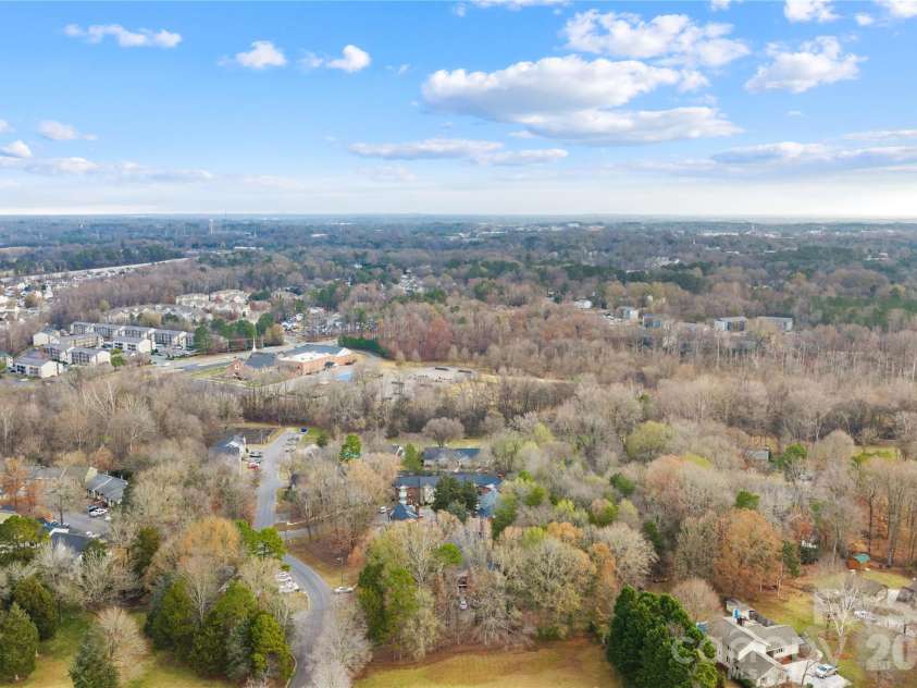 1002 Kenilworth Court, Concord, NC 28027.  MLS# CAR4327235, YatesRealty ID 3985. Tucked away in a residential area