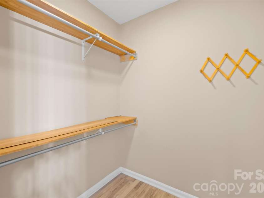 1002 Kenilworth Court, Concord, NC 28027.  MLS# CAR4327235, YatesRealty ID 3985. Walk in Closet