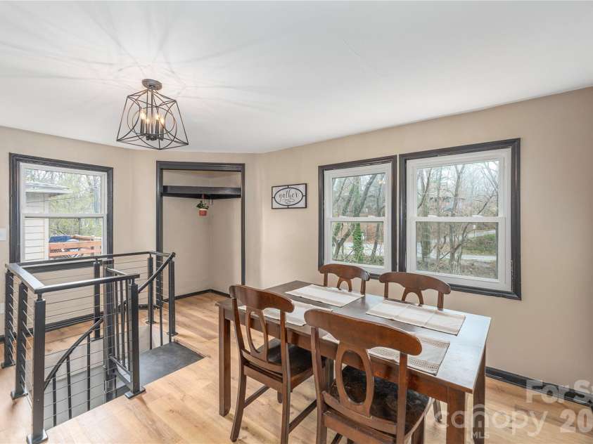 52 Boyd Avenue, Asheville, NC 28806.  MLS# CAR4351192, YatesRealty ID 3985. 