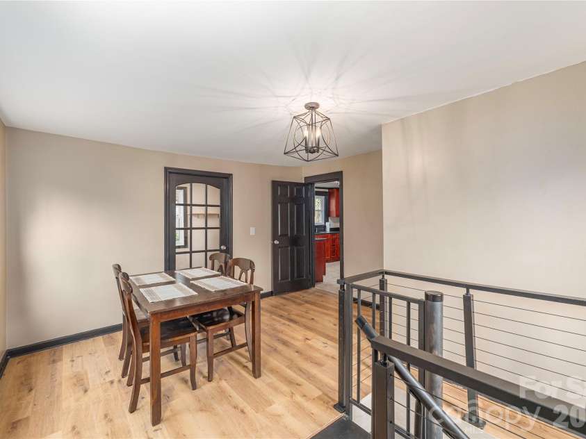52 Boyd Avenue, Asheville, NC 28806.  MLS# CAR4351192, YatesRealty ID 3985. 