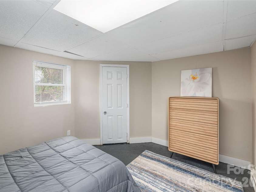 52 Boyd Avenue, Asheville, NC 28806.  MLS# CAR4351192, YatesRealty ID 3985. 