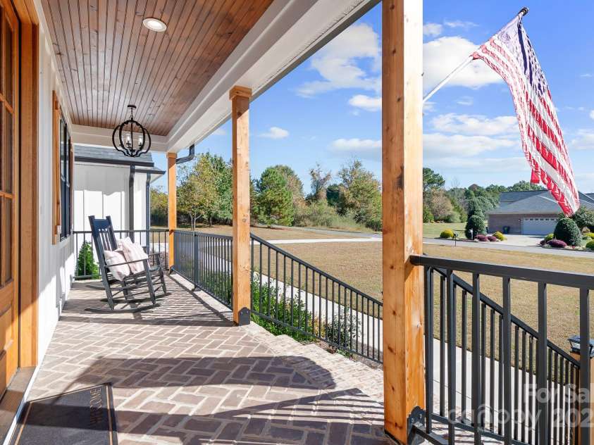 615 Sandycrest Drive, Cherryville, NC 28021.  MLS# CAR4315019, YatesRealty ID 3985. 