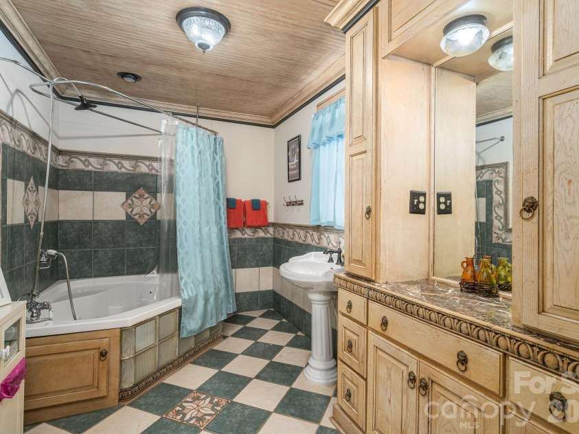 1387 George Brown Road, Crouse, NC 28033.  MLS# CAR4395579, YatesRealty ID 39850. 