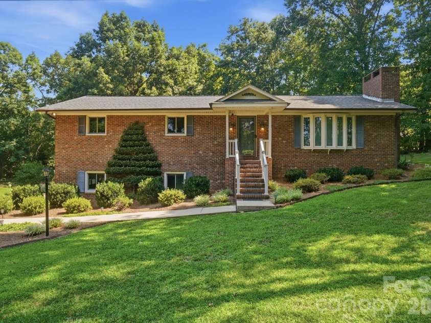 20157 Old Concord Road, Albemarle, NC 28001.  MLS# CAR4406401, YatesRealty ID 39854. 