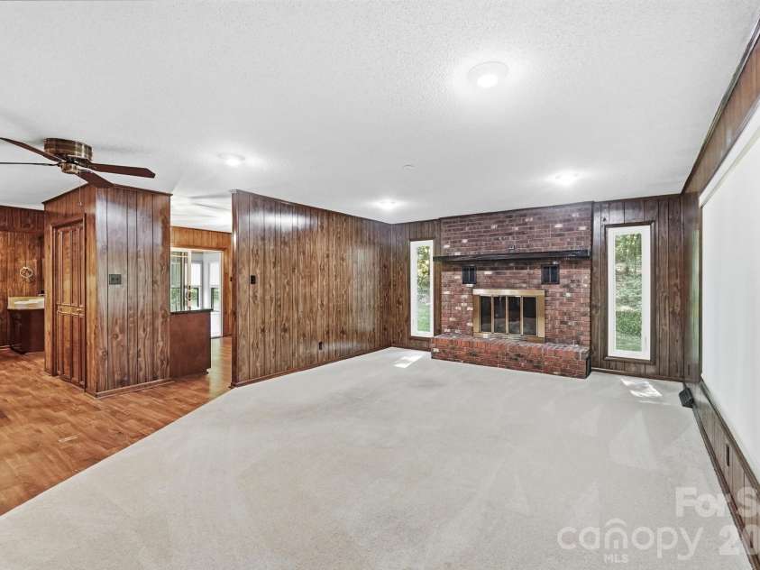 20157 Old Concord Road, Albemarle, NC 28001.  MLS# CAR4406401, YatesRealty ID 39854. 