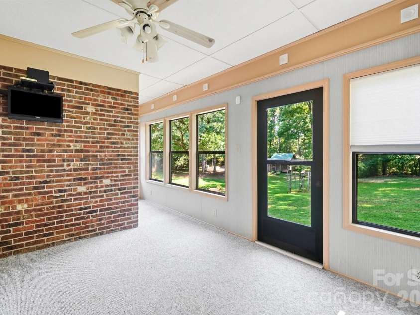 20157 Old Concord Road, Albemarle, NC 28001.  MLS# CAR4406401, YatesRealty ID 39854. 