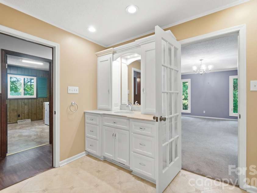20157 Old Concord Road, Albemarle, NC 28001.  MLS# CAR4406401, YatesRealty ID 39854. 