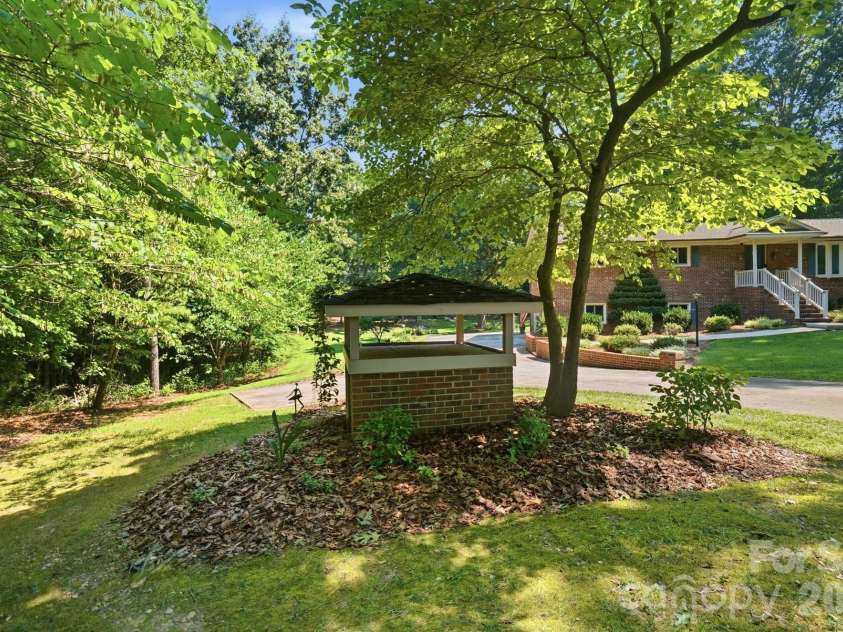 20157 Old Concord Road, Albemarle, NC 28001.  MLS# CAR4406401, YatesRealty ID 39854. 