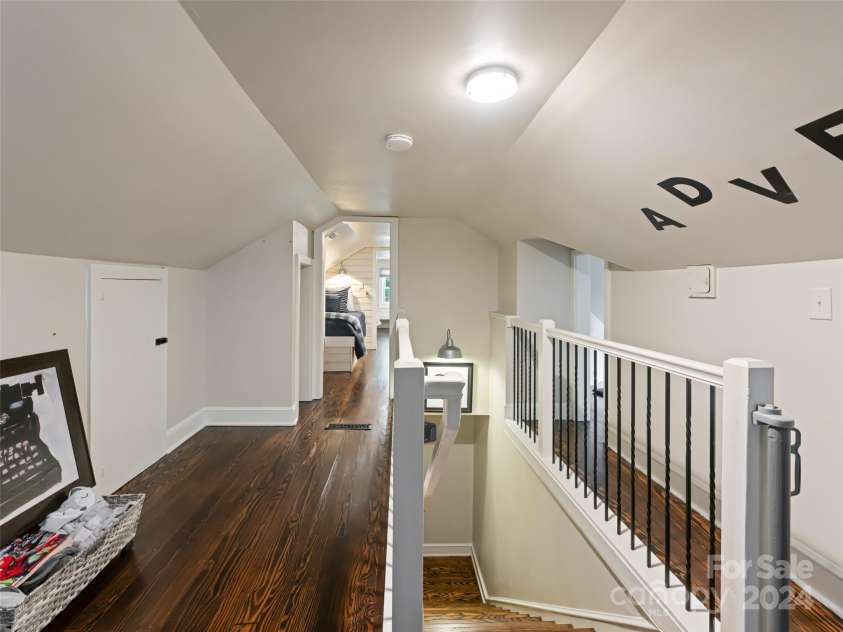 610 Long Shoals Road, Arden, NC 28704.  MLS# CAR4199331, YatesRealty ID 3986. 