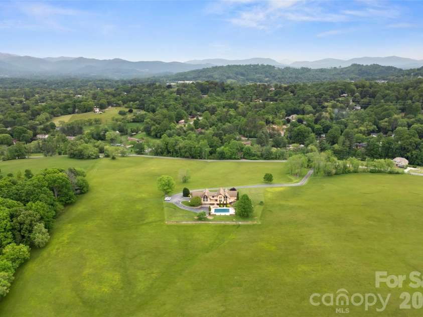 99 Odonald Road, Asheville, NC 28806.  MLS# CAR4326720, YatesRealty ID 3986. 