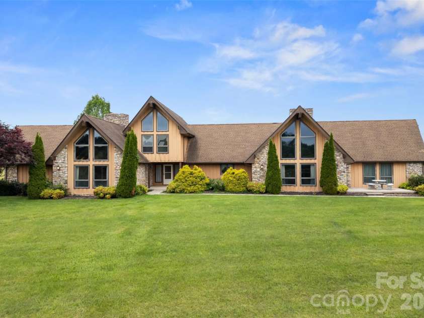 99 Odonald Road, Asheville, NC 28806.  MLS# CAR4326720, YatesRealty ID 3986. This can be your new home